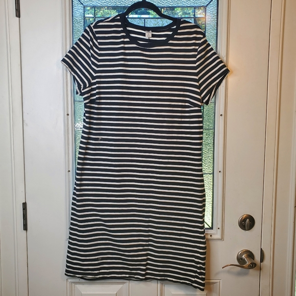 OLD NAVY Striped T-shirt Dress - Picture 5 of 6